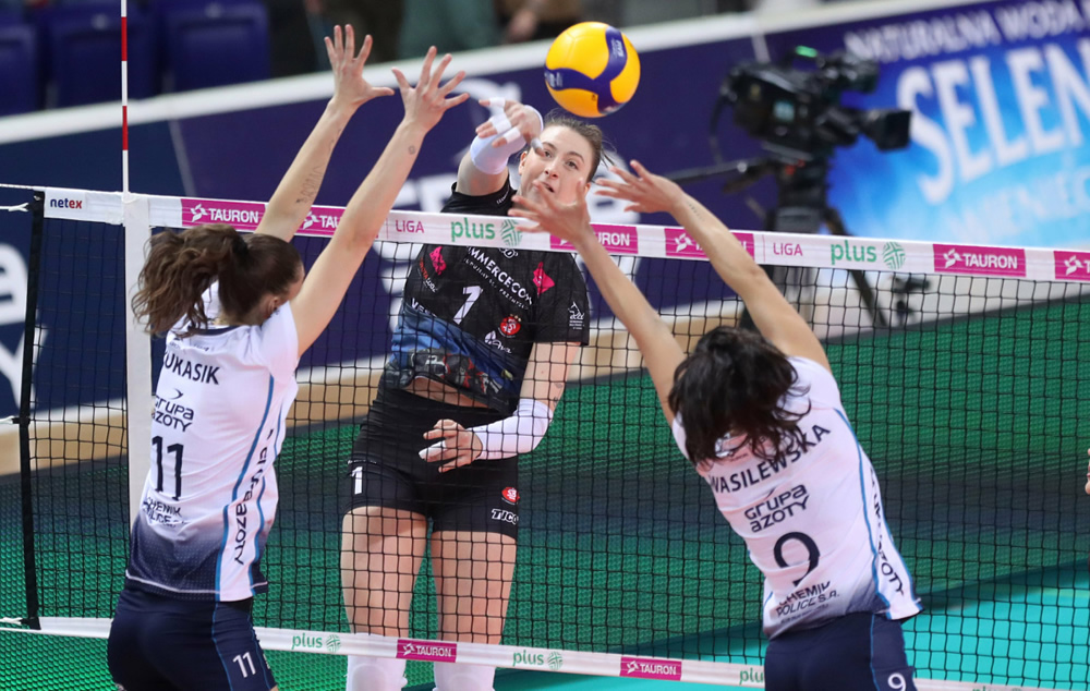 Aleksandra Gryka LKS Commercecon Lodz Chemik Police