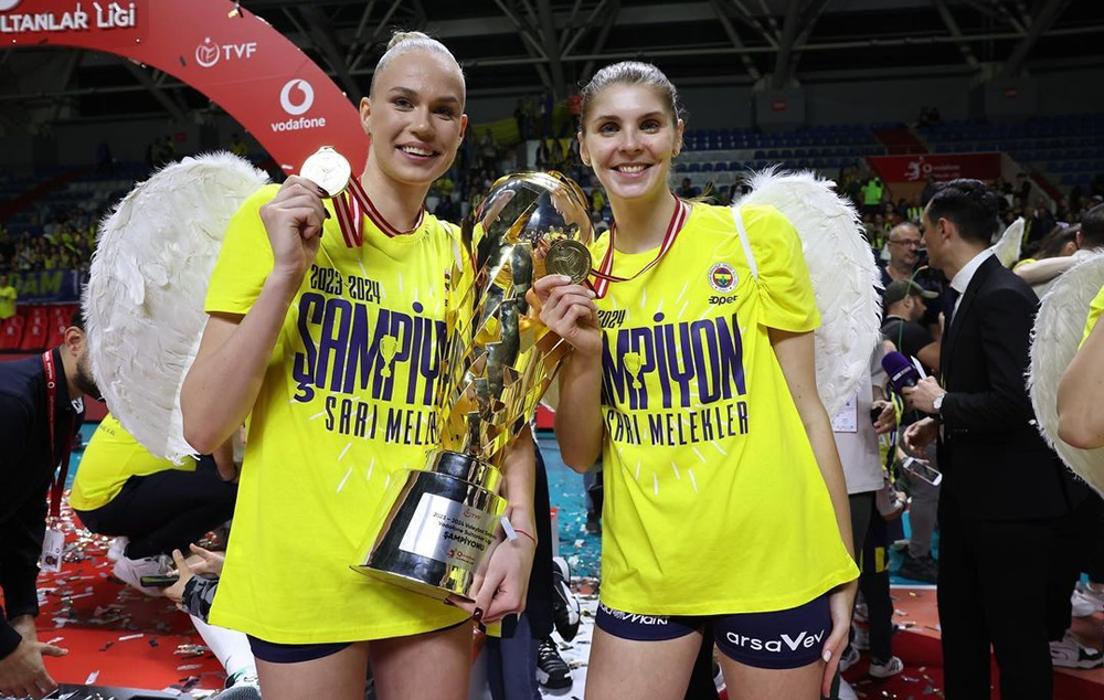 Arina Fedorovtseva Irina Fetisova Fenerbahce premiazione